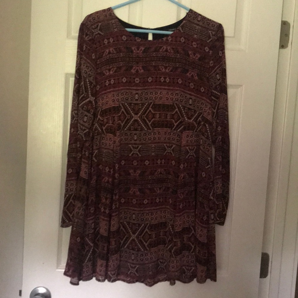 Pattern long sleeve dress